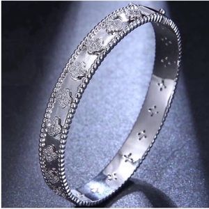 Silver Clover Bangle